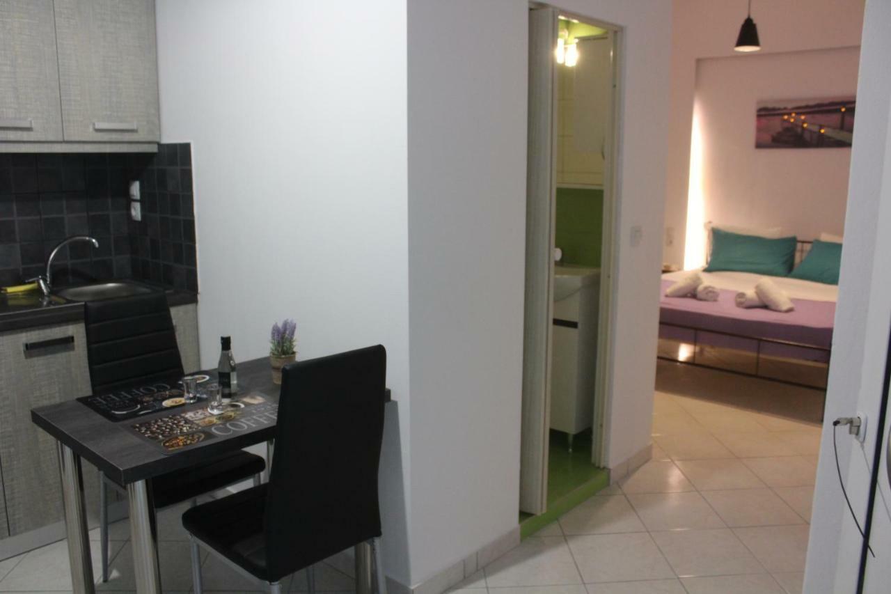 Aaron Studios Apartments Agia Fotia  ภายนอก รูปภาพ