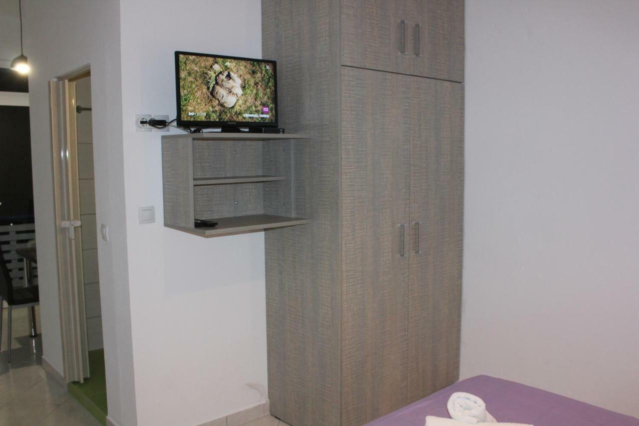 Aaron Studios Apartments Agia Fotia  ภายนอก รูปภาพ