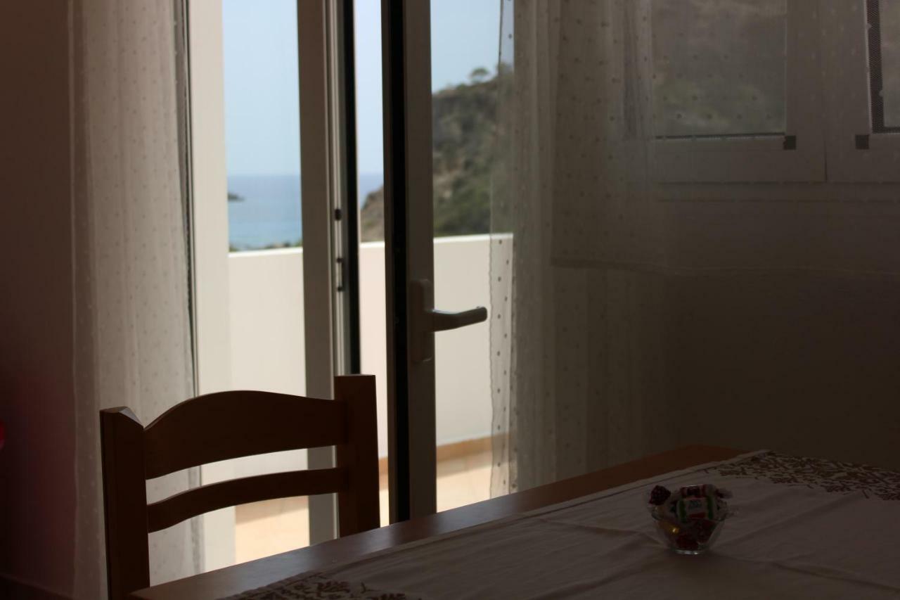 Aaron Studios Apartments Agia Fotia  ภายนอก รูปภาพ