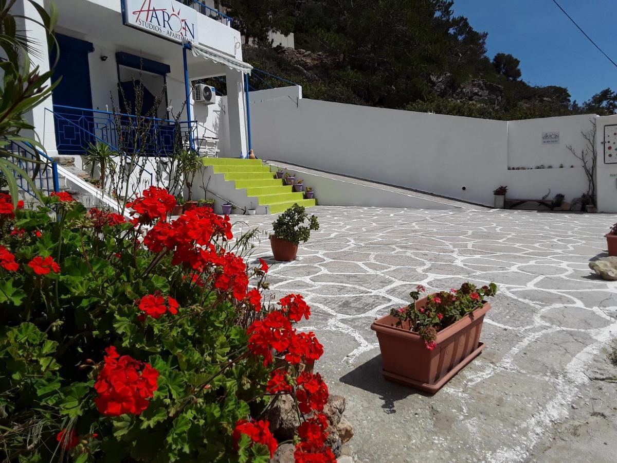 Aaron Studios Apartments Agia Fotia  ภายนอก รูปภาพ