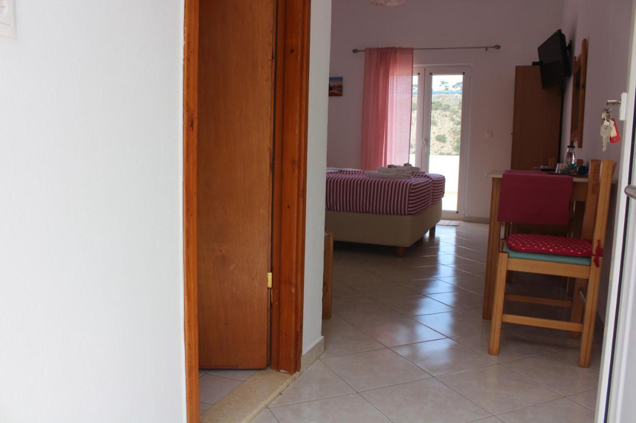 Aaron Studios Apartments Agia Fotia  ภายนอก รูปภาพ